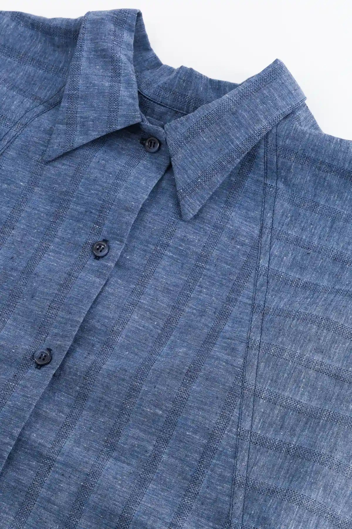 Chemise-manches-courtes-rayures-bleues-donna_Bleue2_6e5aea2c-45dc-4495-8e9c-c740c79ab384.webp