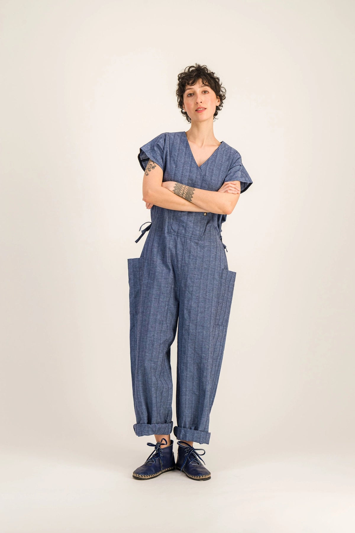 Combinaison-bleue-loose-manches-courtes-marta_Bleue5.webp