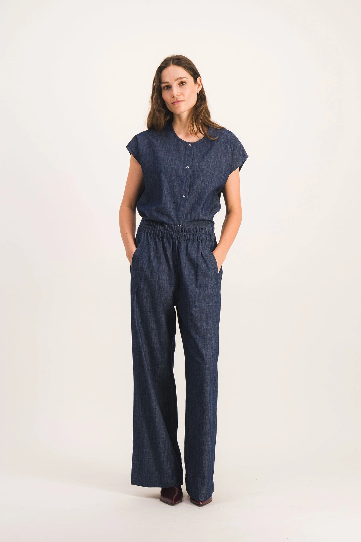 Pantalon-ample-denim-light-zaho_Denim_Light3.webp